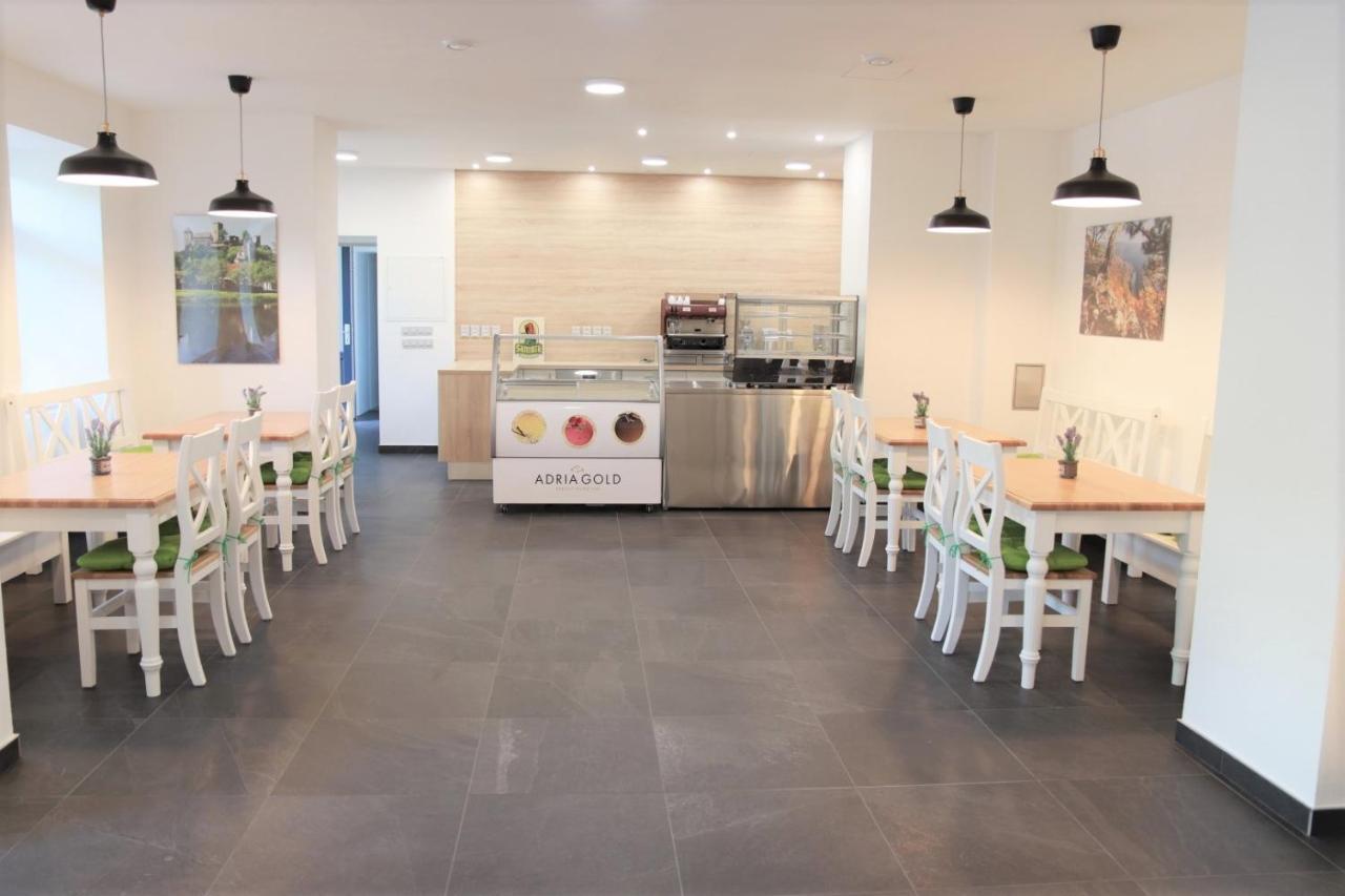 Jm Apartments Hardegg Bagian luar foto